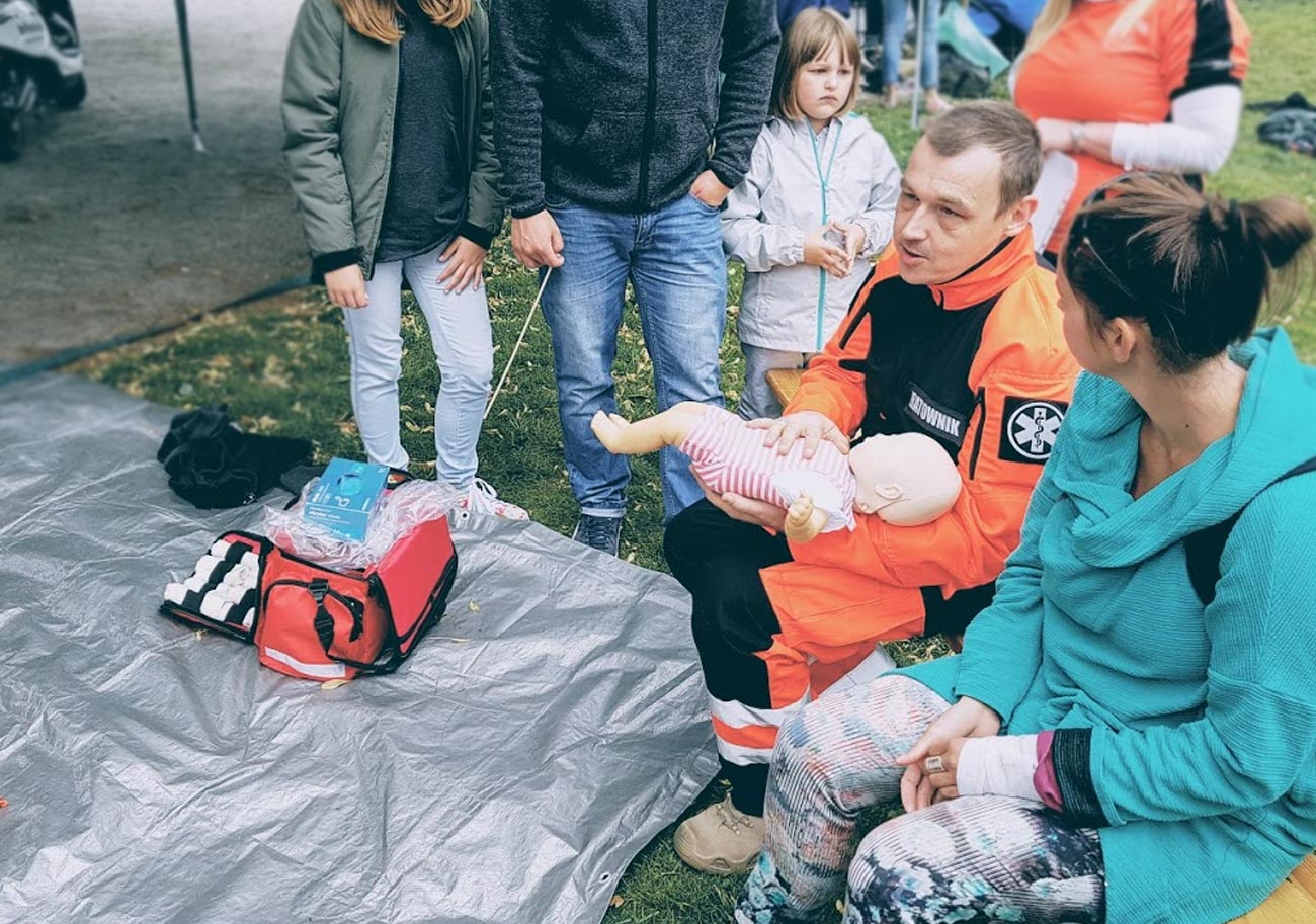 Kurs pierwszej pomocy Wrocław szkolenie z pierwszej pomocy bezpłatny kurs pierwszej pomocy Wrocław wydarzenia i pokazy pierwsza pomoc