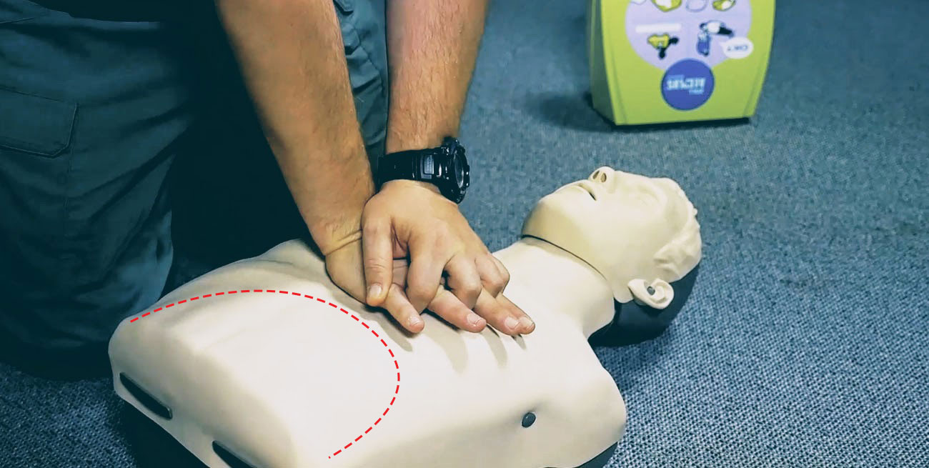 Resuscytacja krążeniowo-oddechowa u osoby dorosłej, szkolenie z pierwszej pomocy Wrocław, kurs pierwszej pomocy