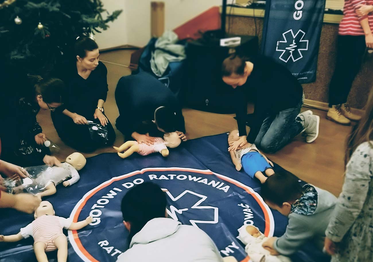 Szkolenie z pierwszej pomocy dla rodziców Wrocław bezpłatny kurs pierwszej pomocy Wrocław